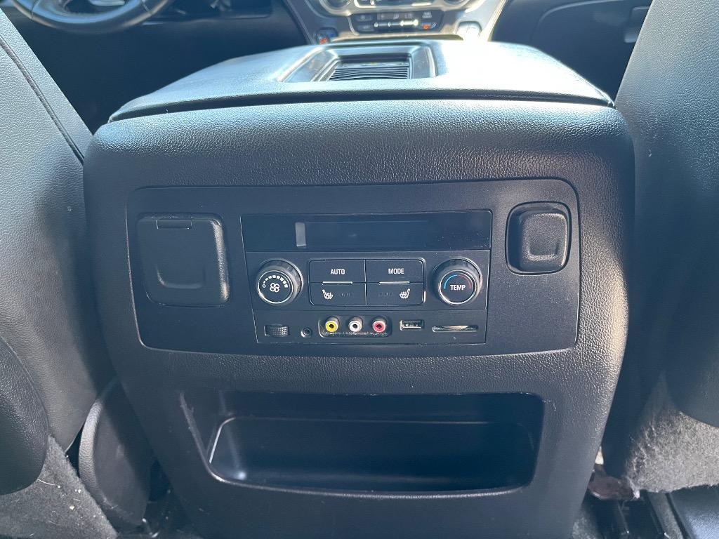2016 Chevrolet Suburban 1500 LTZ photo