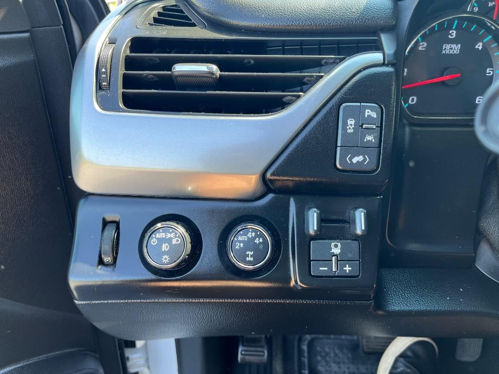 2016 Chevrolet Suburban 1500 LTZ photo