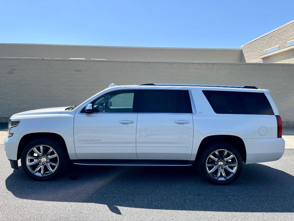 2016 Chevrolet Suburban 1500 LTZ photo