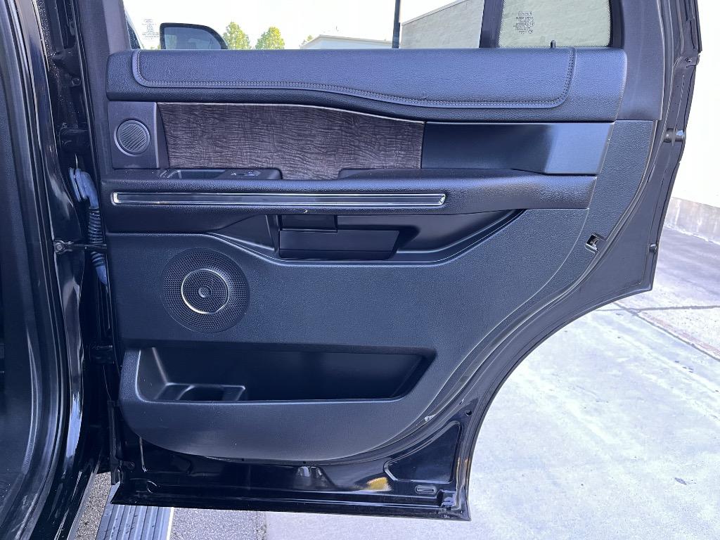 2018 Ford Expedition Limited photo