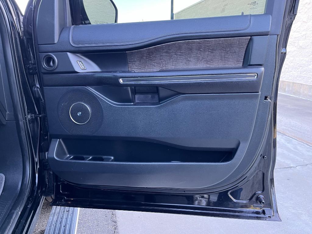 2018 Ford Expedition Limited photo