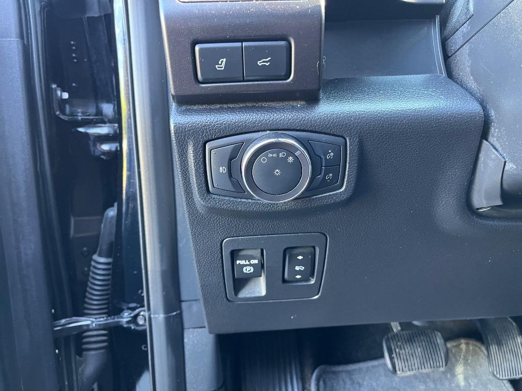 2018 Ford Expedition Limited photo
