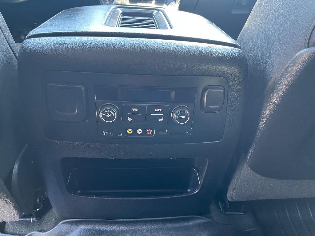 2016 Chevrolet Suburban 1500 LTZ photo