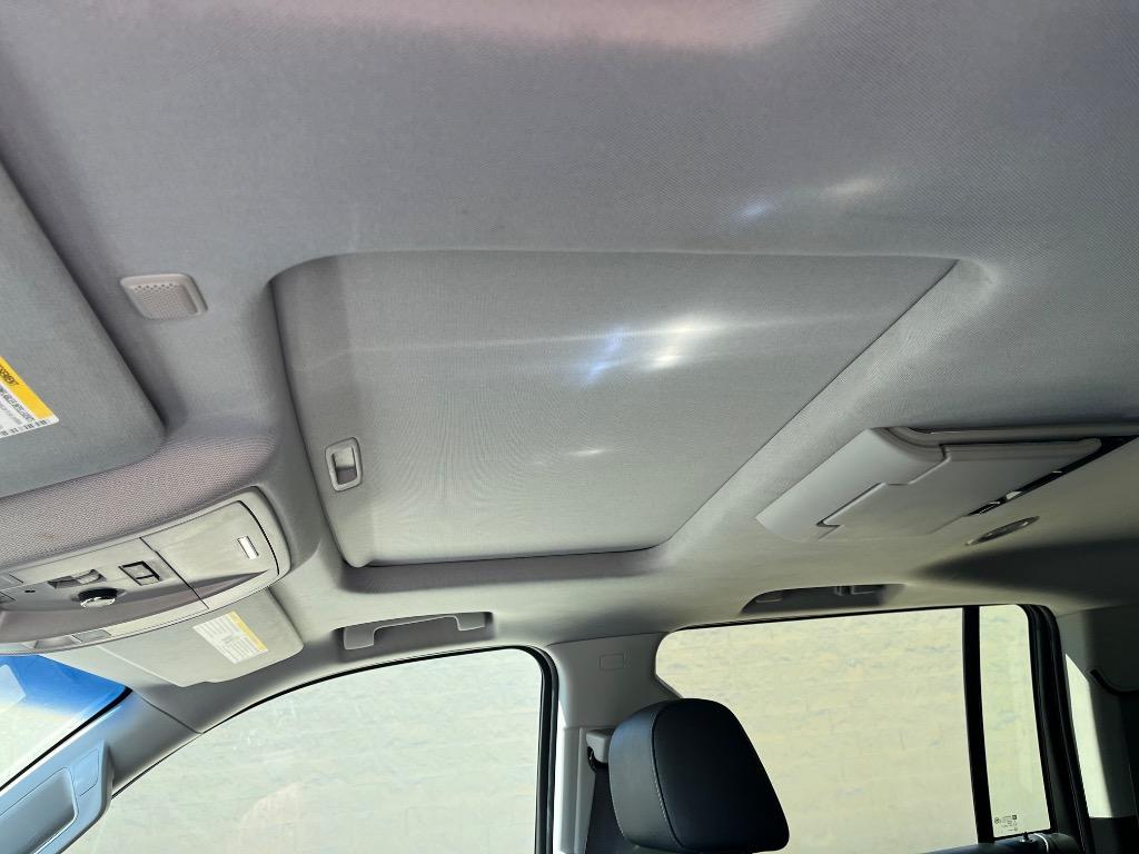 2016 Chevrolet Suburban 1500 LTZ photo