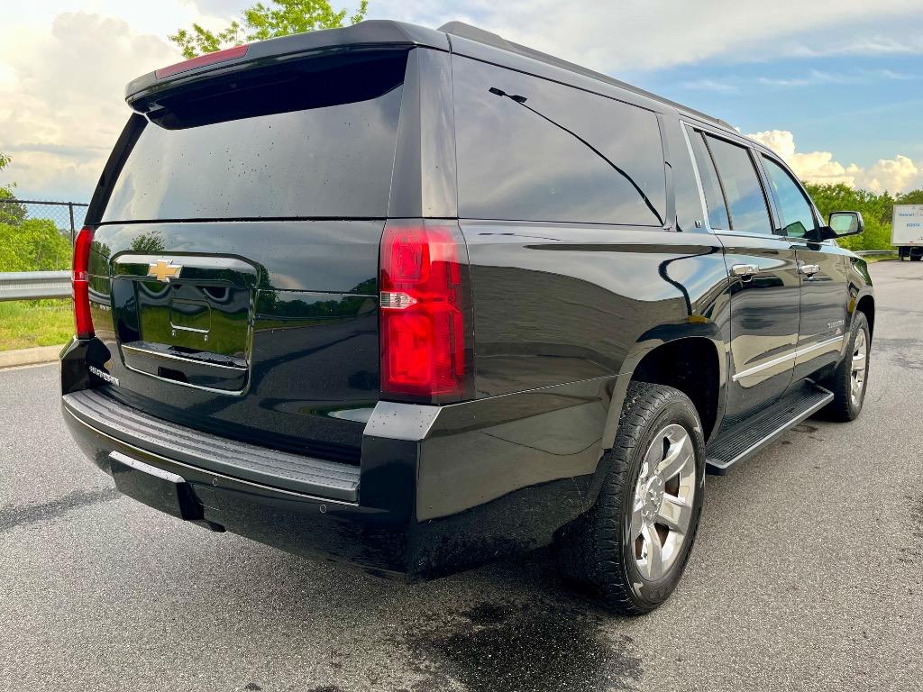 2016 Chevrolet Suburban 1500 LT photo