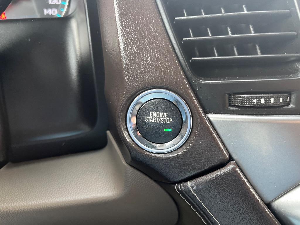 2016 Chevrolet Suburban 1500 LT photo