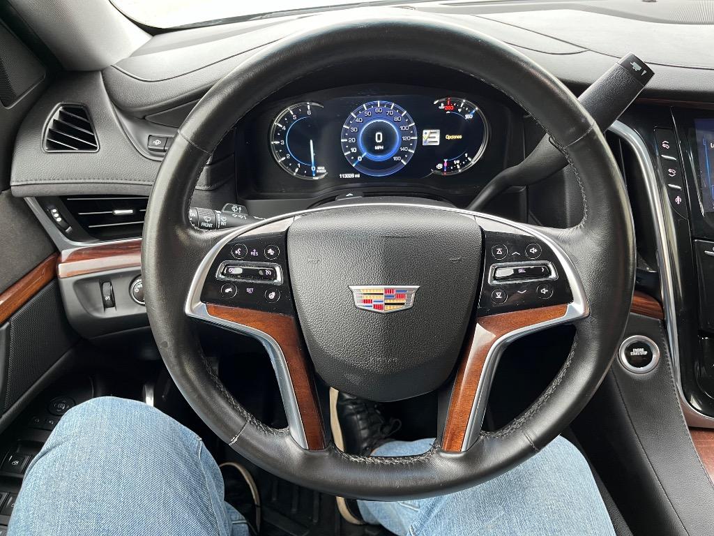 2016 Cadillac Escalade ESV Luxury photo