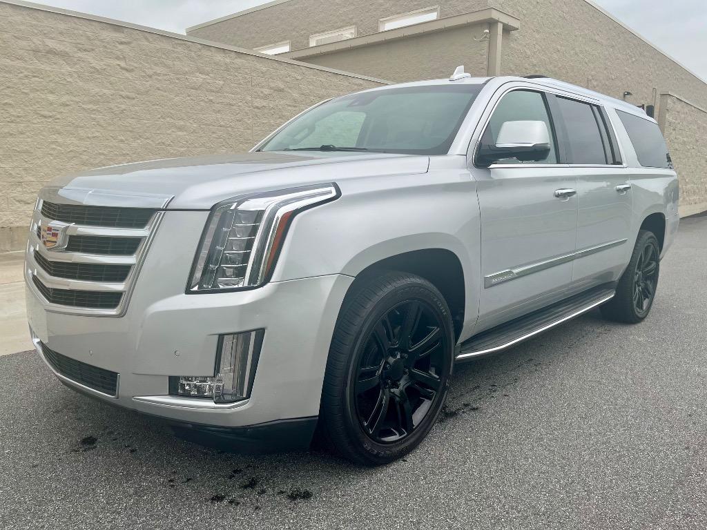 2016 Cadillac Escalade ESV Luxury photo