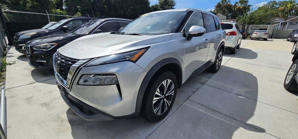 2021 Nissan Rogue - $25,999