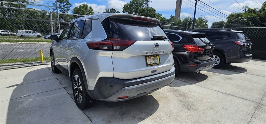 2021 Nissan Rogue - $25,999