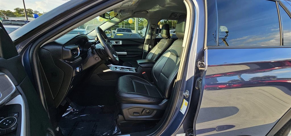 2021 Ford Explorer Limited photo