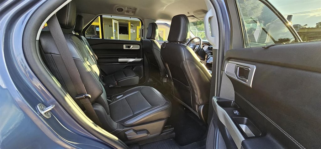 2021 Ford Explorer Limited photo