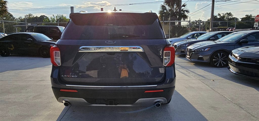 2021 Ford Explorer Limited photo