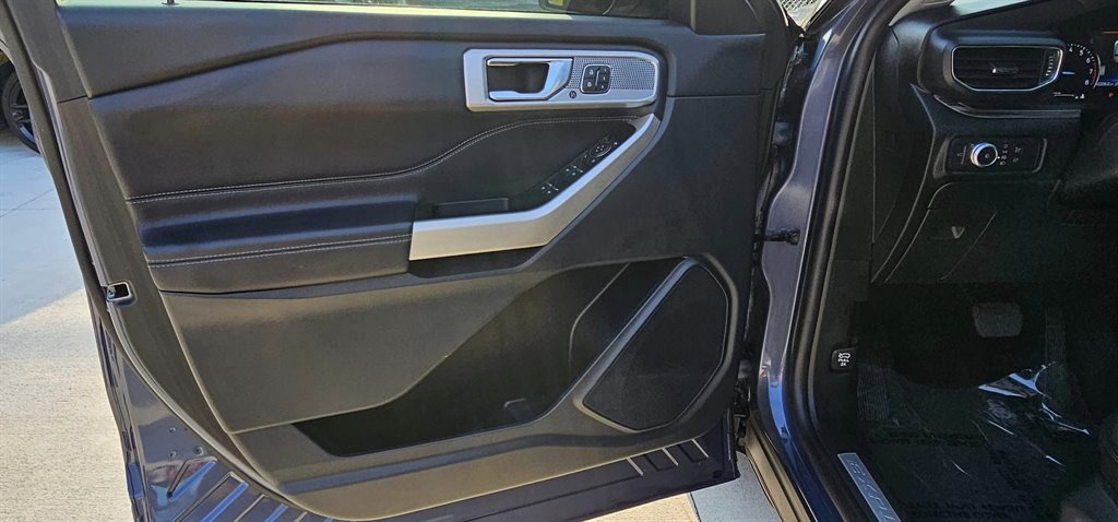 2021 Ford Explorer Limited photo