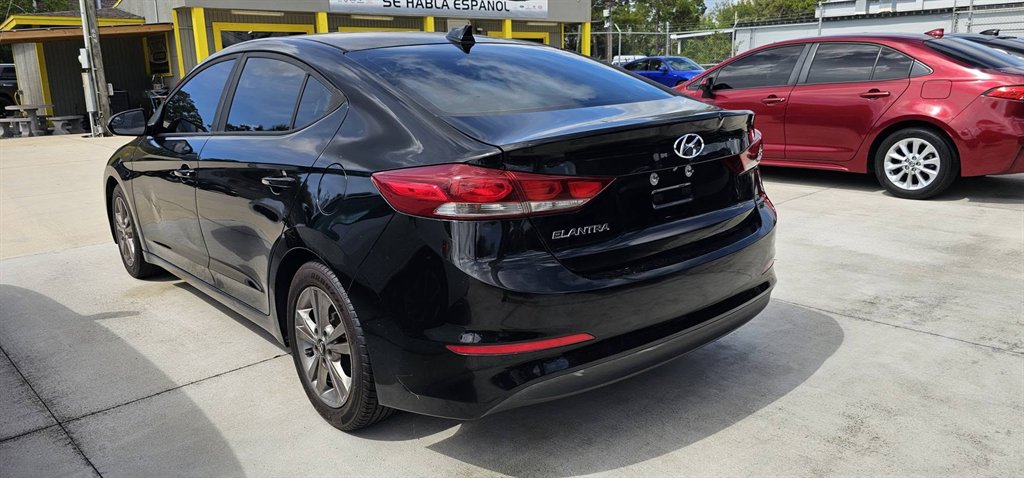 2017 Hyundai Elantra - $14,500