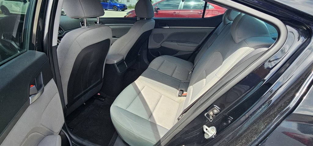 2017 Hyundai Elantra - $14,500