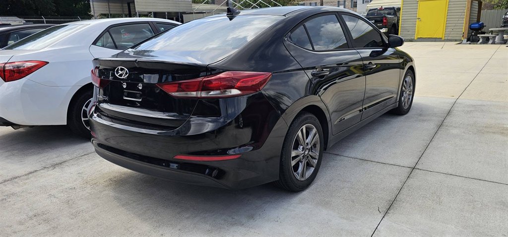 2017 Hyundai Elantra - $14,500