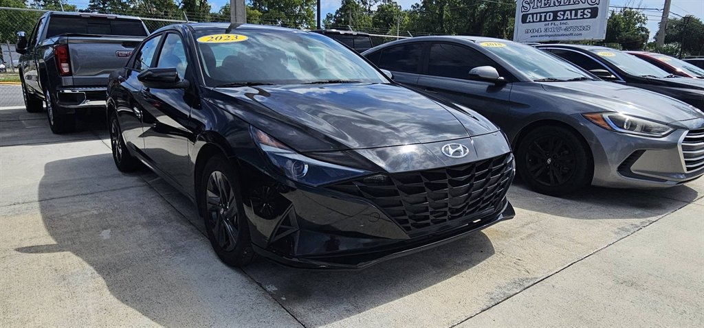 2023 Hyundai Elantra - $26,999