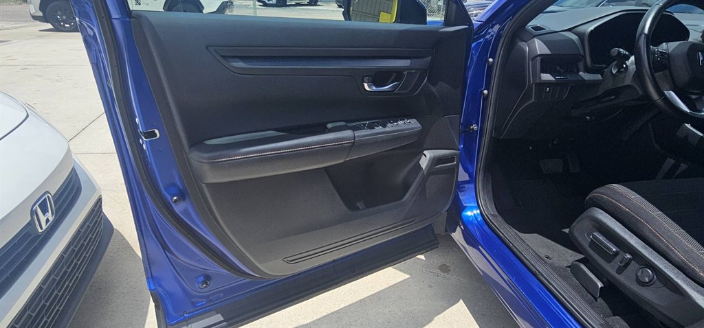 2025 Honda CR-V - $37,999