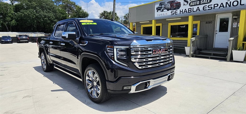 2023 GMC Sierra - $61,999