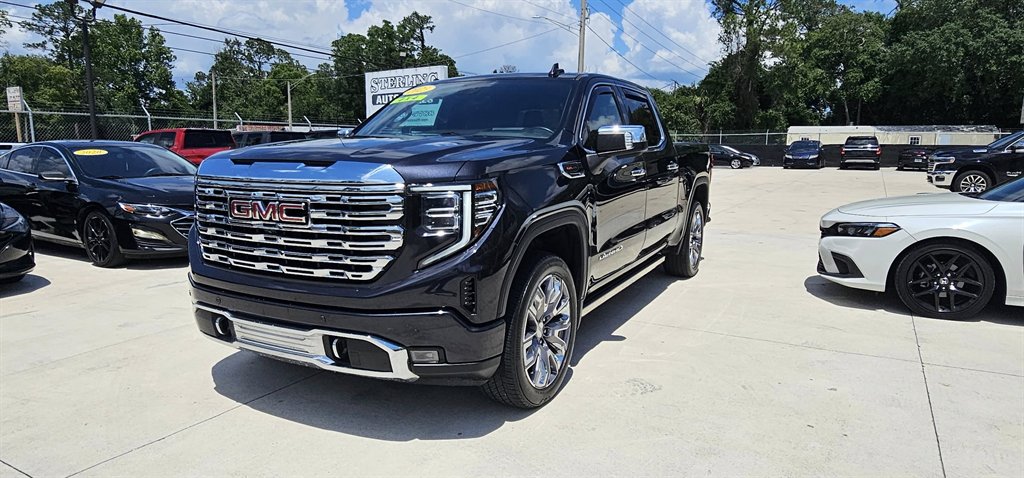 2023 GMC Sierra - $61,999