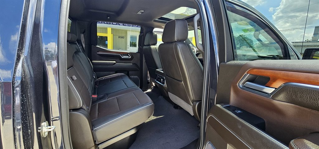 2023 GMC Sierra - $61,999