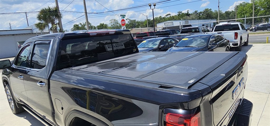 2023 GMC Sierra - $61,999