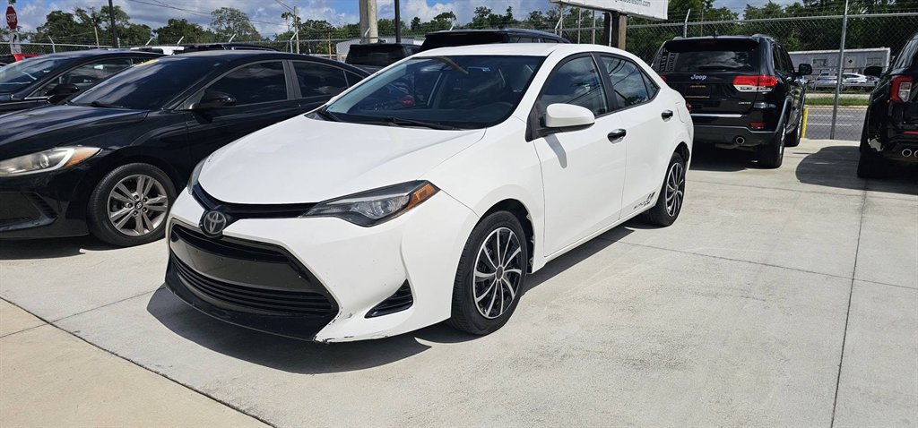 2017 Toyota Corolla - $11,500