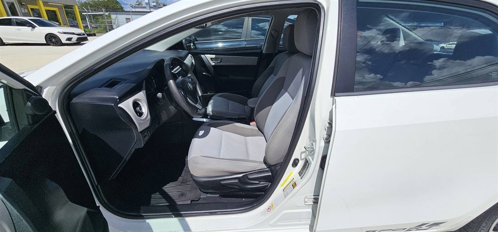 2017 Toyota Corolla - $11,500