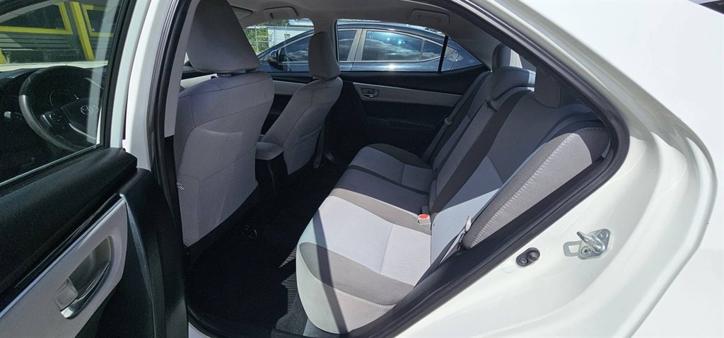2017 Toyota Corolla - $11,500