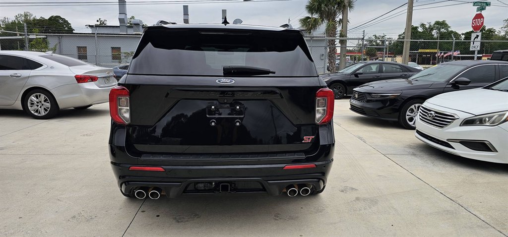 2020 Ford Explorer - $32,999