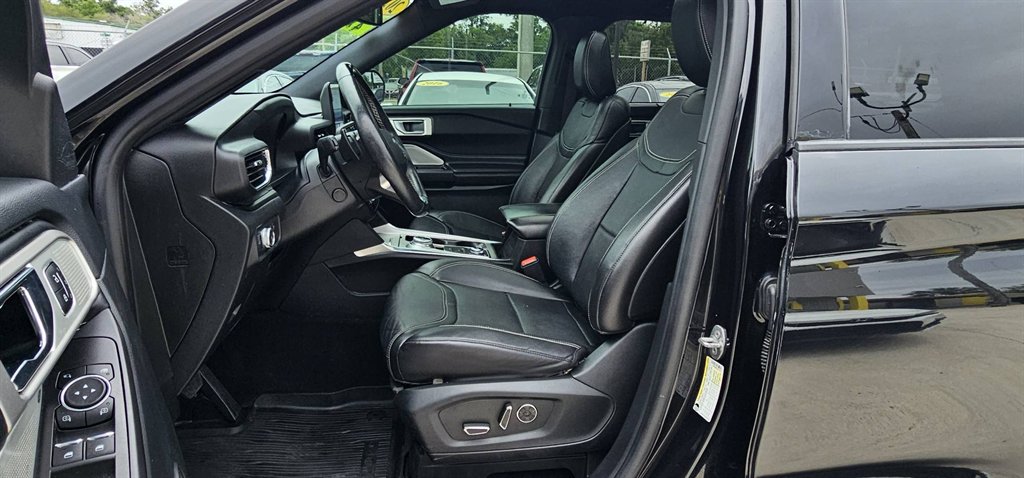 2020 Ford Explorer - $32,999