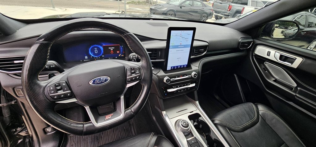 2020 Ford Explorer - $32,999