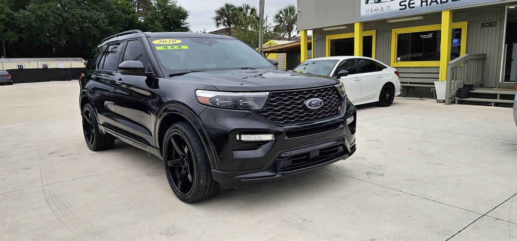 2020 Ford Explorer - $32,999