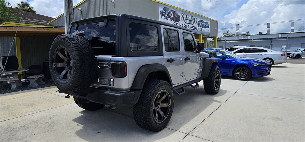 2018 Jeep Wrangler - $23,999