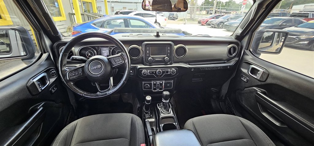 2018 Jeep Wrangler - $23,999