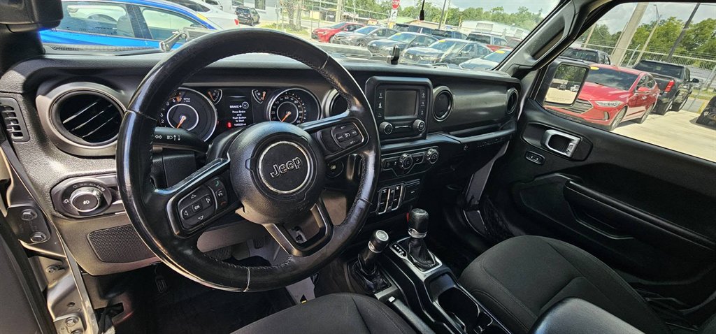 2018 Jeep Wrangler - $23,999