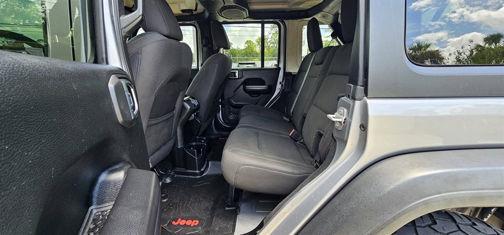 2018 Jeep Wrangler - $23,999