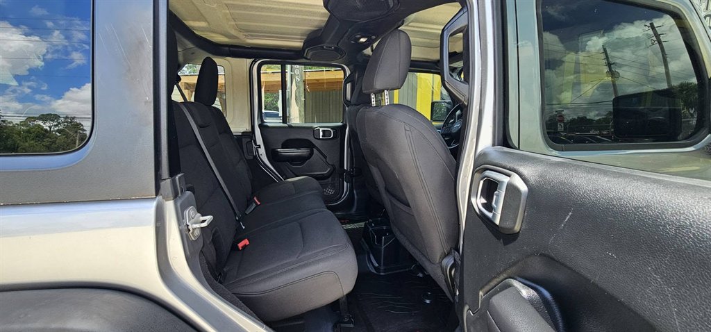 2018 Jeep Wrangler - $23,999