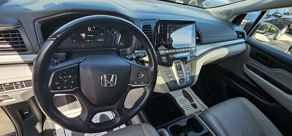 2022 Honda Odyssey - $29,999