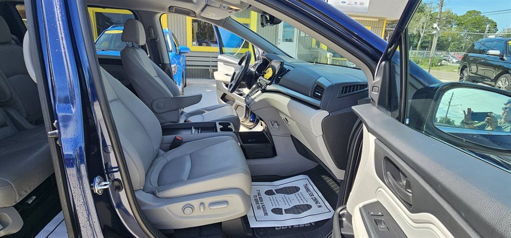 2022 Honda Odyssey - $29,999