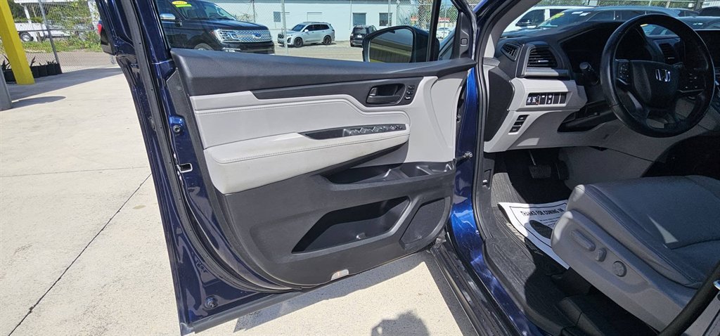 2022 Honda Odyssey - $29,999