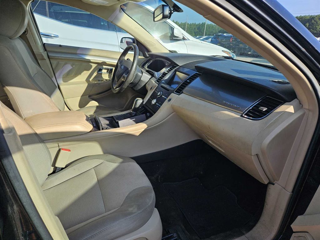 2017 Ford Taurus