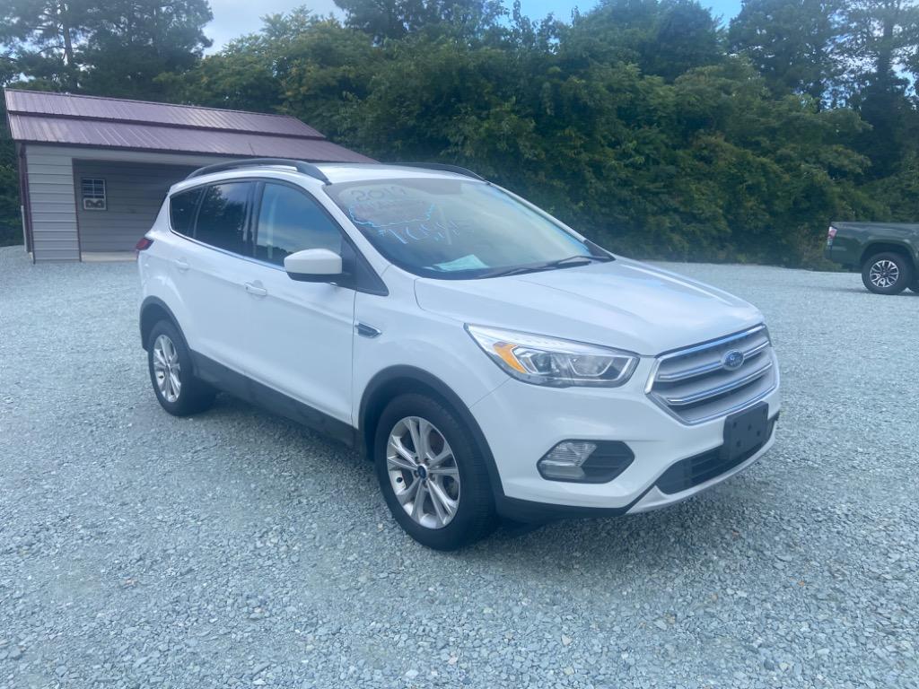 2019 Ford Escape - $10,995