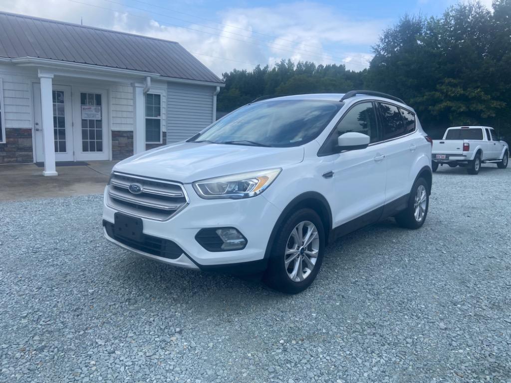 2019 Ford Escape - $10,995
