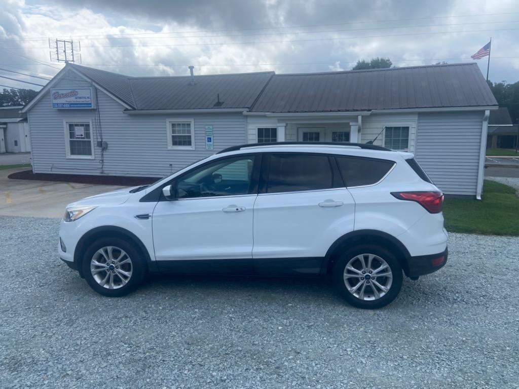 2019 Ford Escape - $10,995