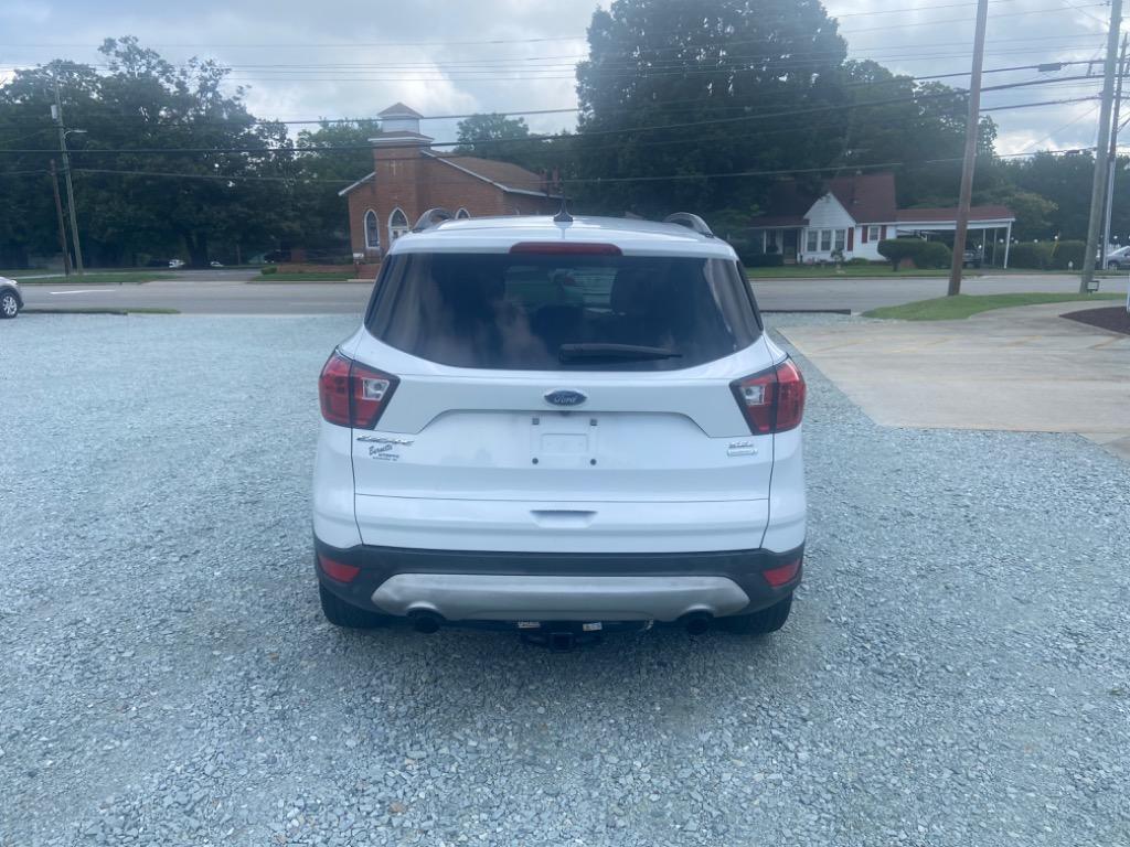 2019 Ford Escape - $10,995