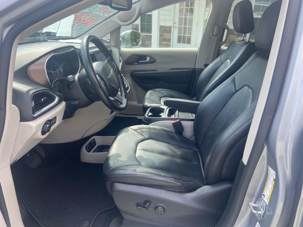 2019 Chrysler Pacifica - $14,995