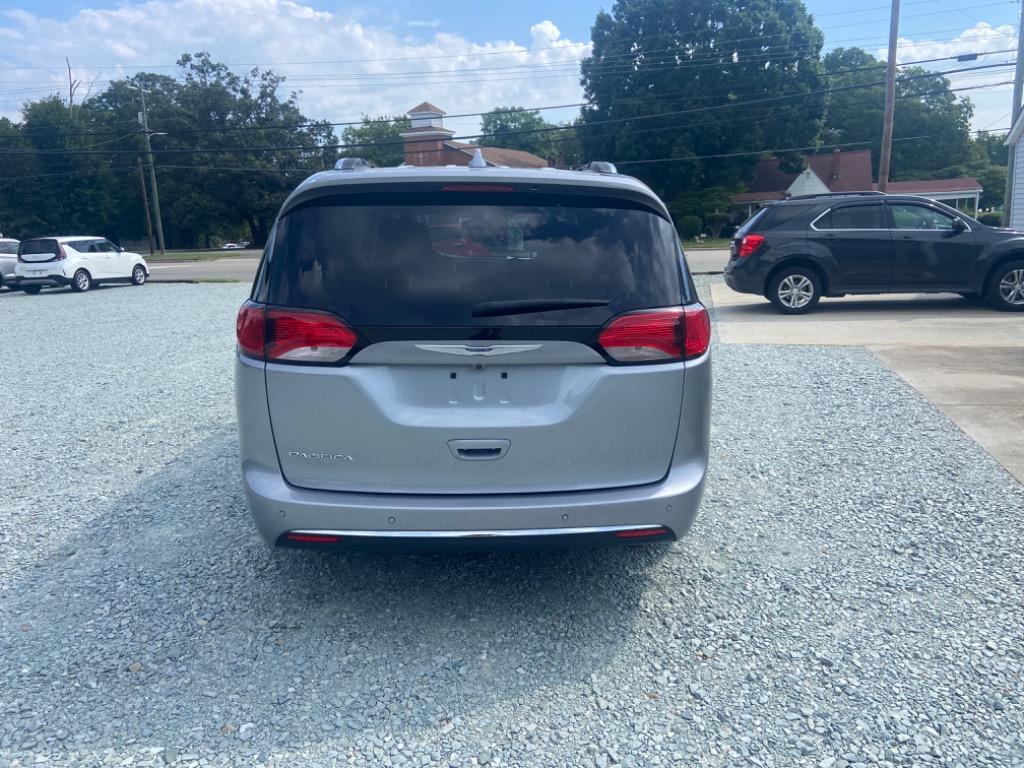 2019 Chrysler Pacifica - $14,995
