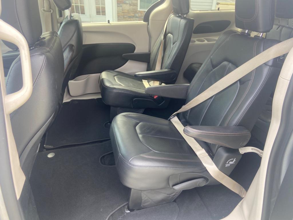 2019 Chrysler Pacifica - $14,995